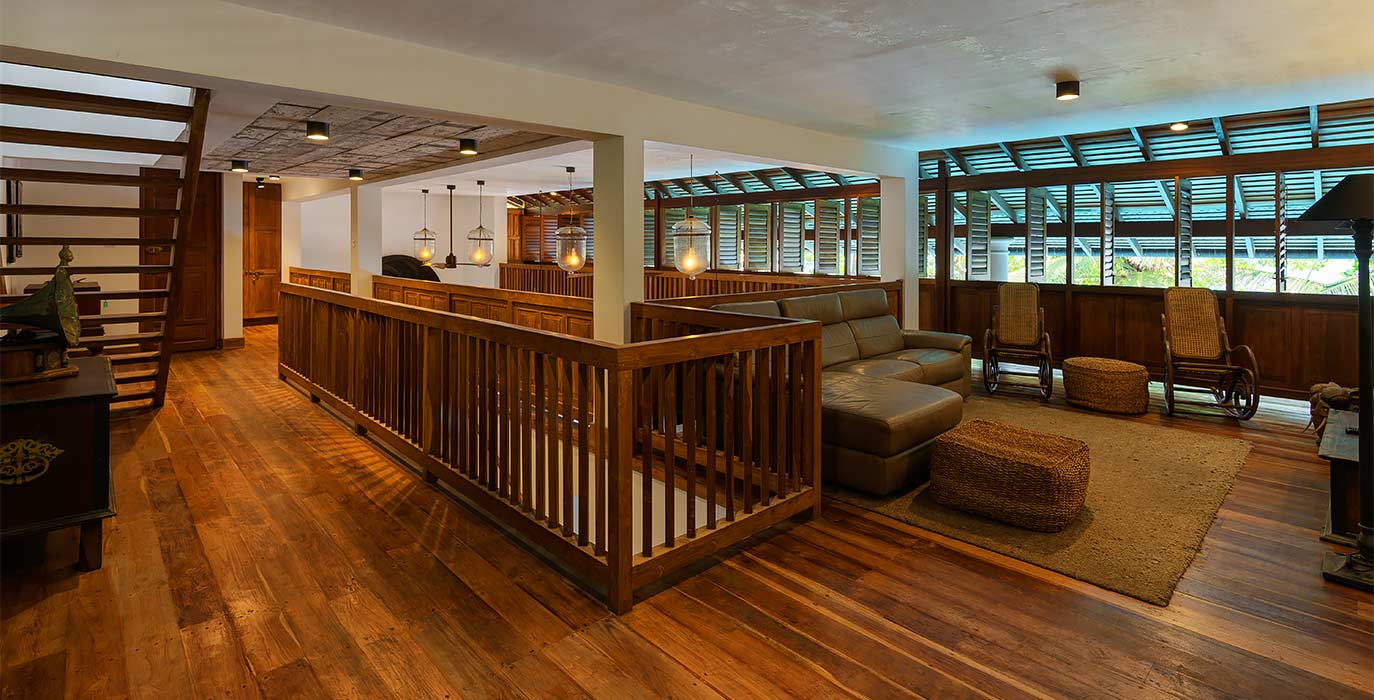 Royal indigo bedroom Luxury villa